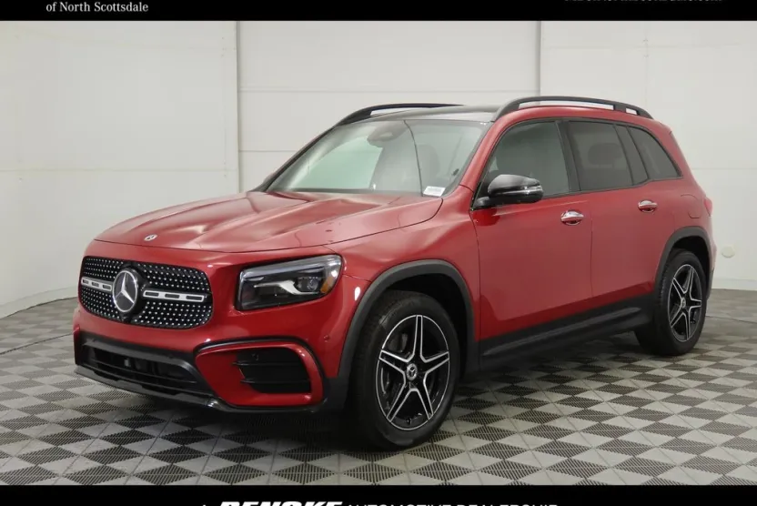 2025 Mercedes Benz GLB 250 photo 1