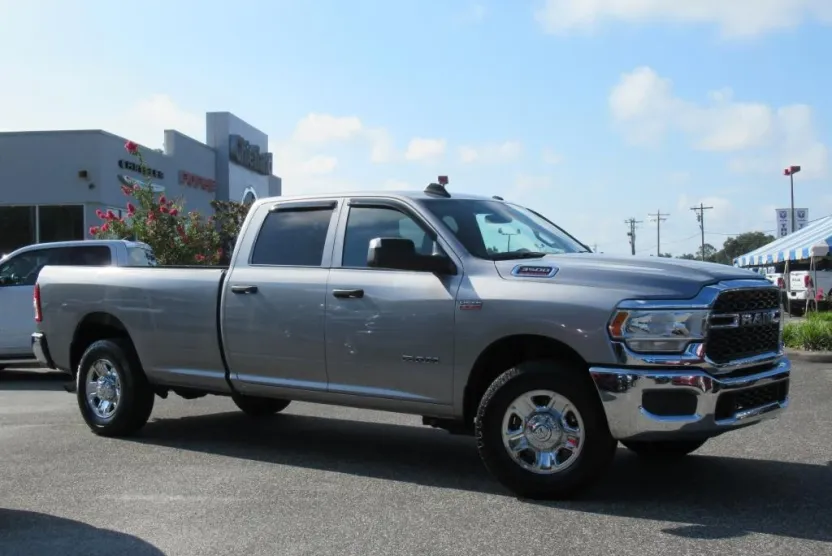 2022 Ram 3500 Tradesman photo 1