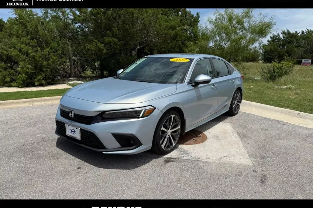 2022 Honda Civic Touring photo 1