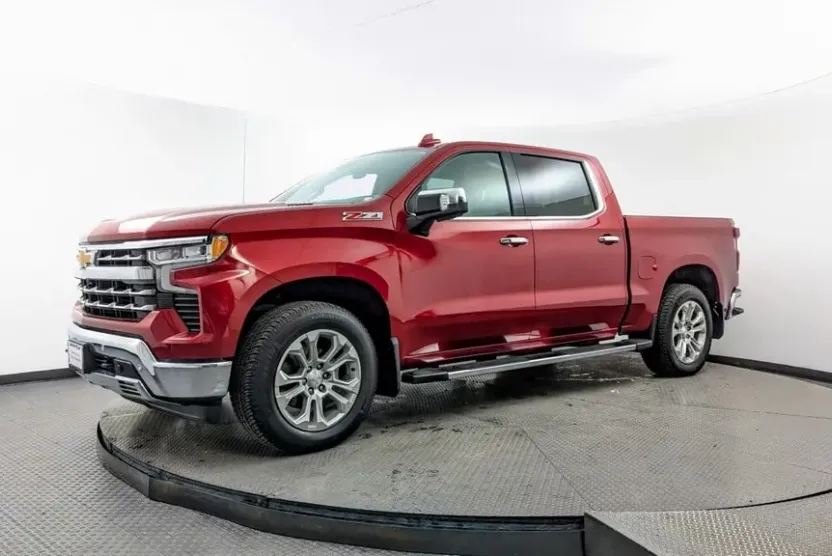 2024 Chevrolet Silverado 1500 LTZ photo 1