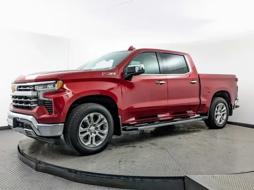 2024 Chevrolet Silverado 1500 LTZ photo 1