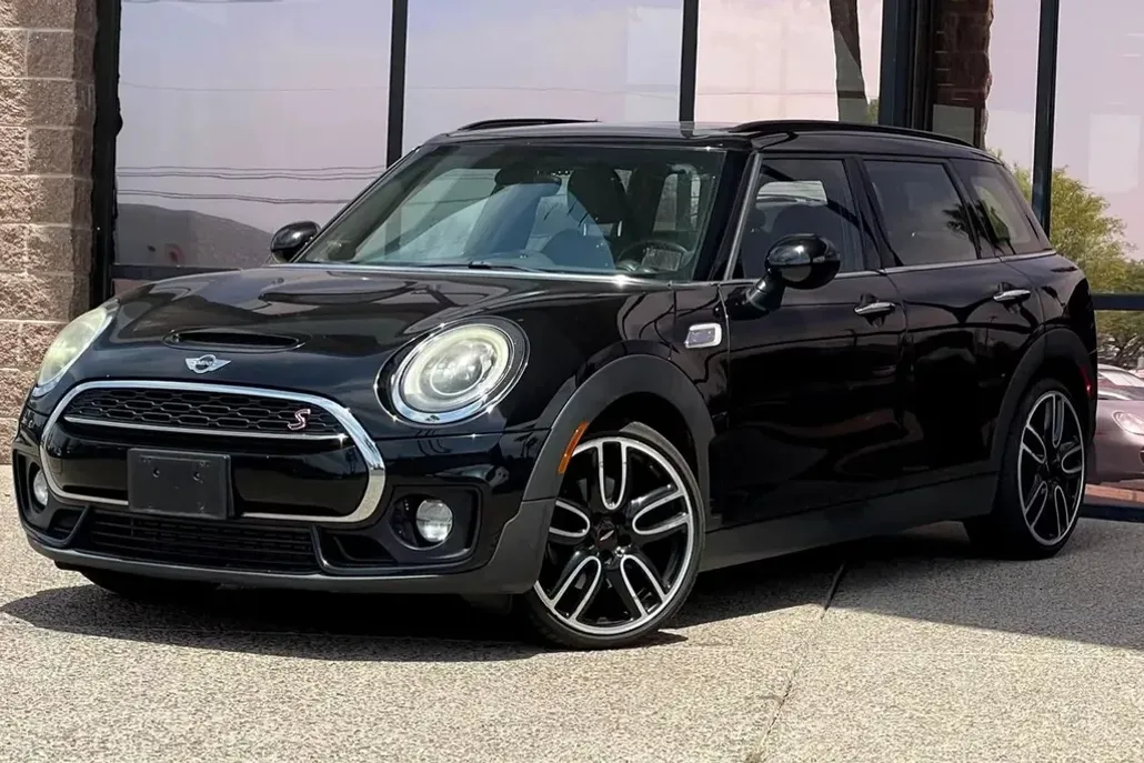 2017 Mini Clubman Base S photo 1