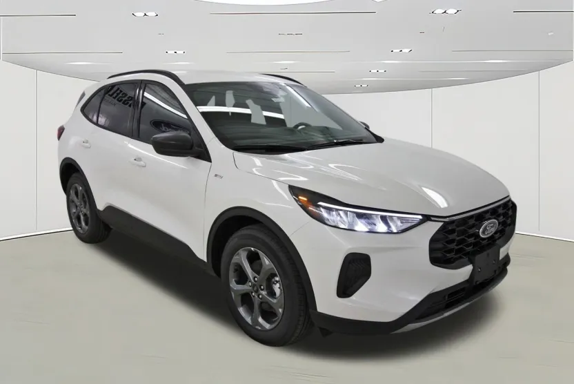 2025 Ford Escape ST-Line photo 1
