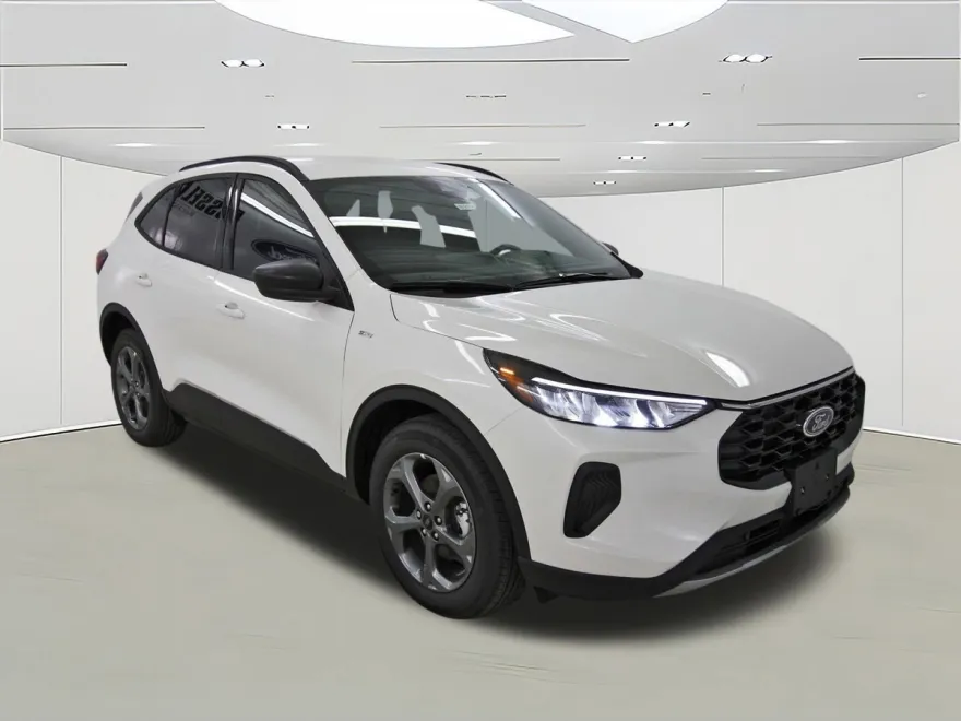 2025 Ford Escape ST-Line photo 1