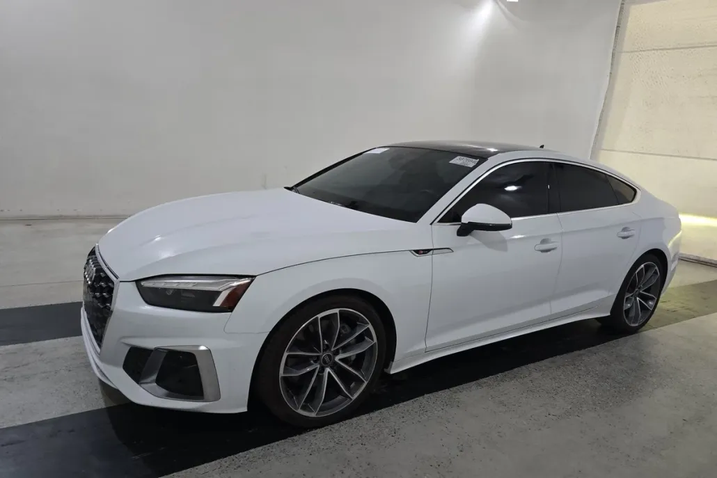 2023 Audi A5 45 S line Premium Plus photo 1