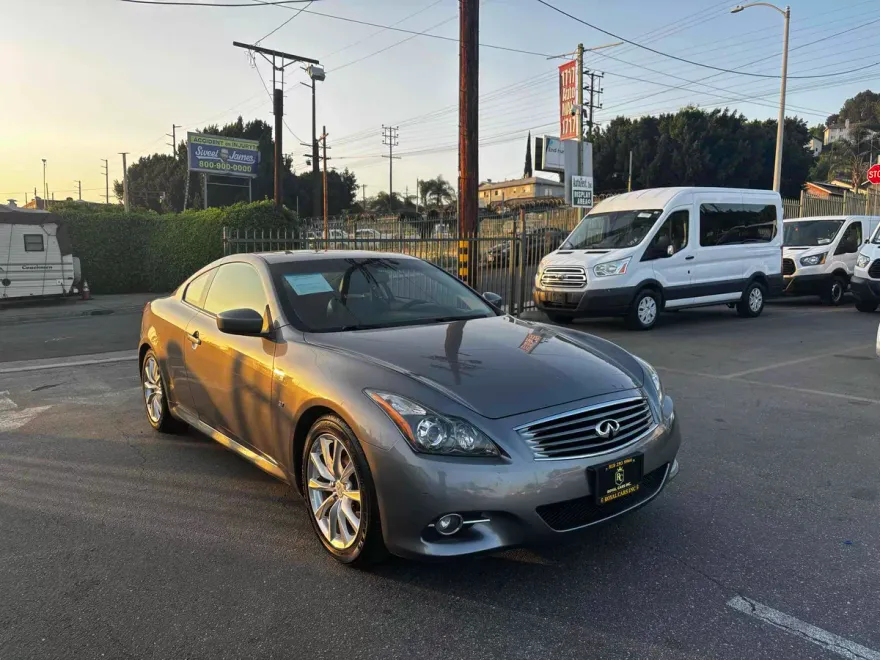 2014 Infiniti Q60 Coupe Journey photo 1