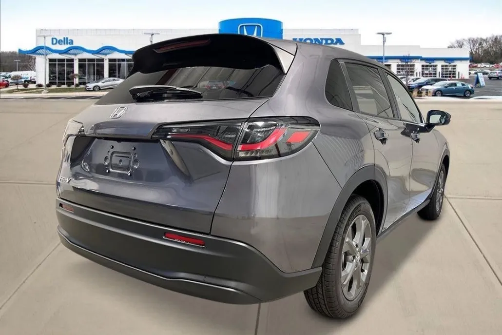 2026 Honda HR-V LX photo 1