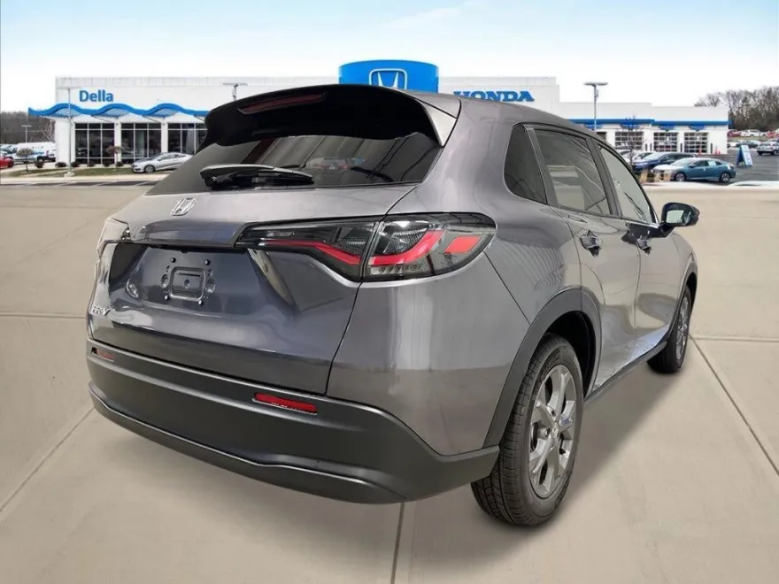 2026 Honda HR-V LX photo 1
