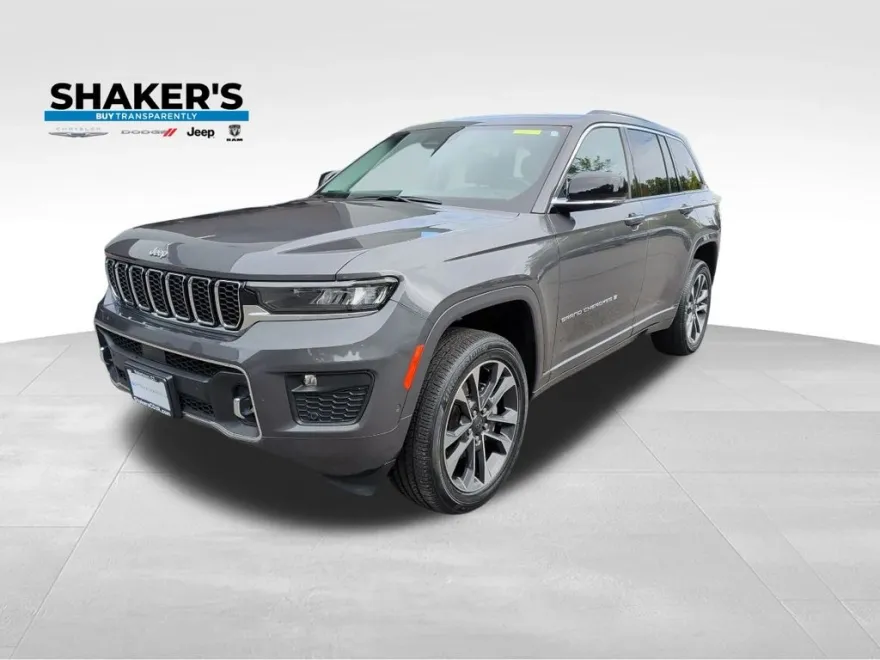 2022 Jeep Grand Cherokee Overland photo 1