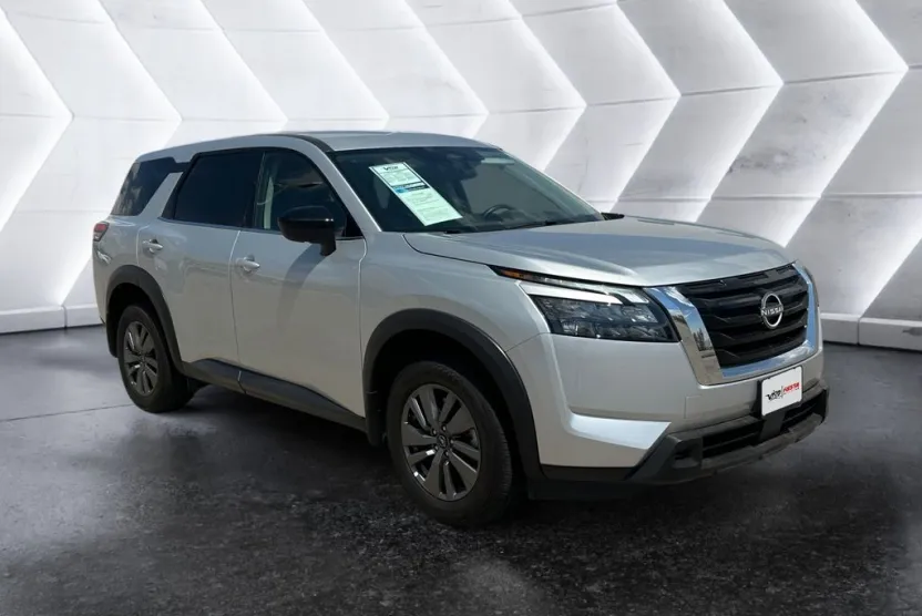 2025 Nissan Pathfinder S photo 1