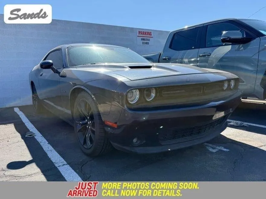 2018 Dodge Challenger R/T photo 1