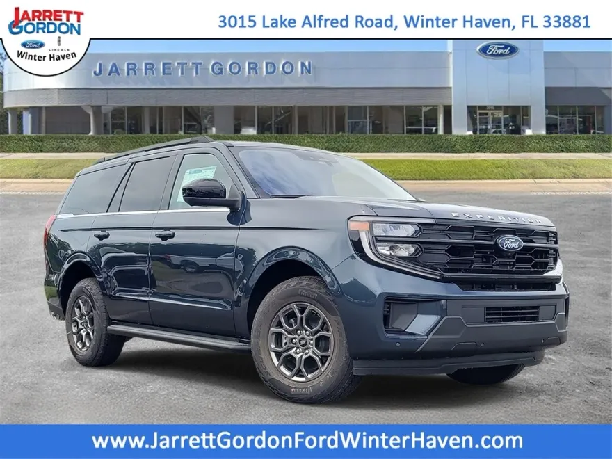 2025 Ford Expedition photo 1