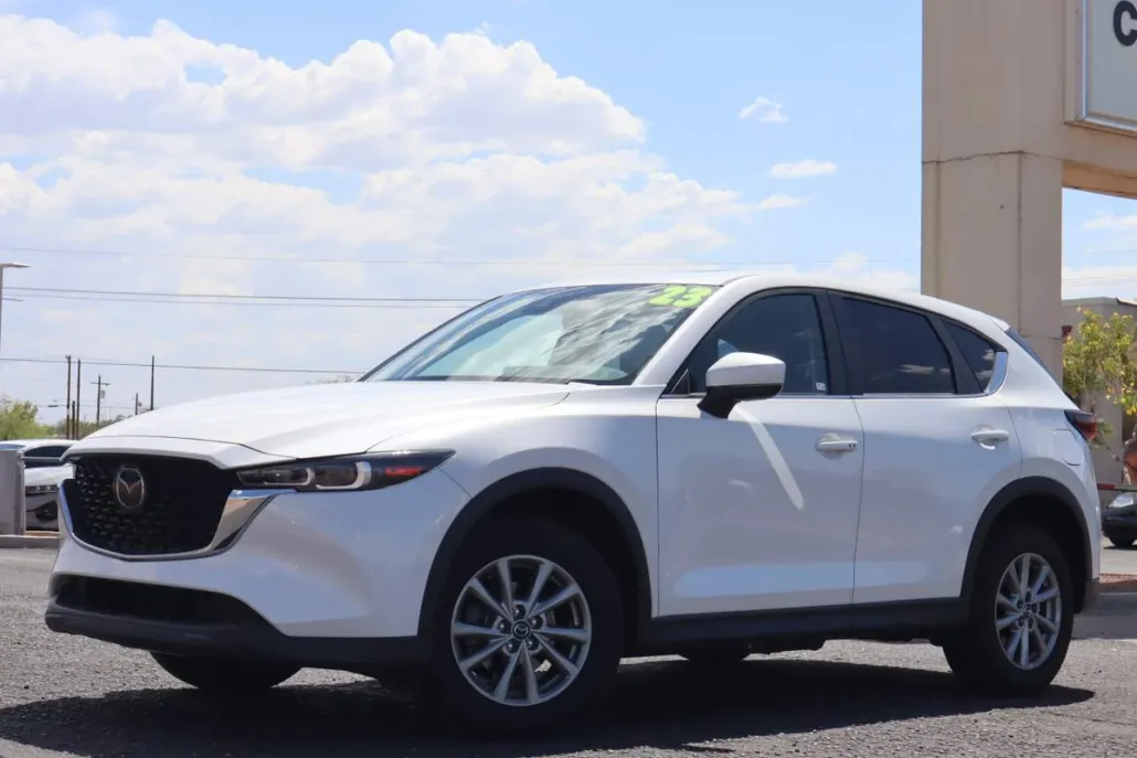 2023 Mazda CX-5 2.5 S Preferred photo 1