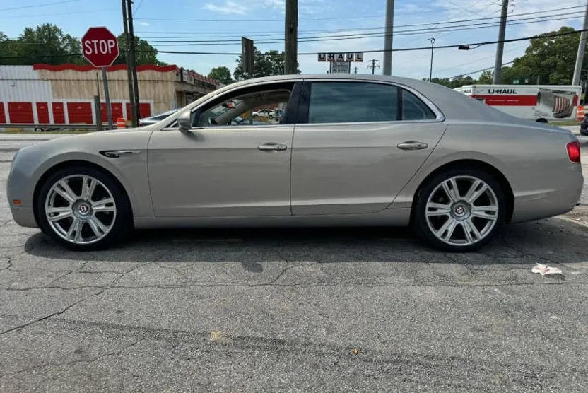 2015 Bentley Flying Spur V8 photo 1