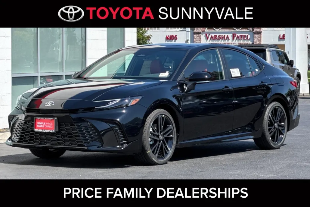 2025 Toyota Camry XSE photo 1