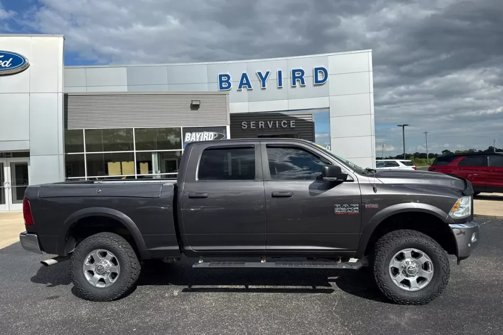 2016 Ram 2500 SLT photo 1