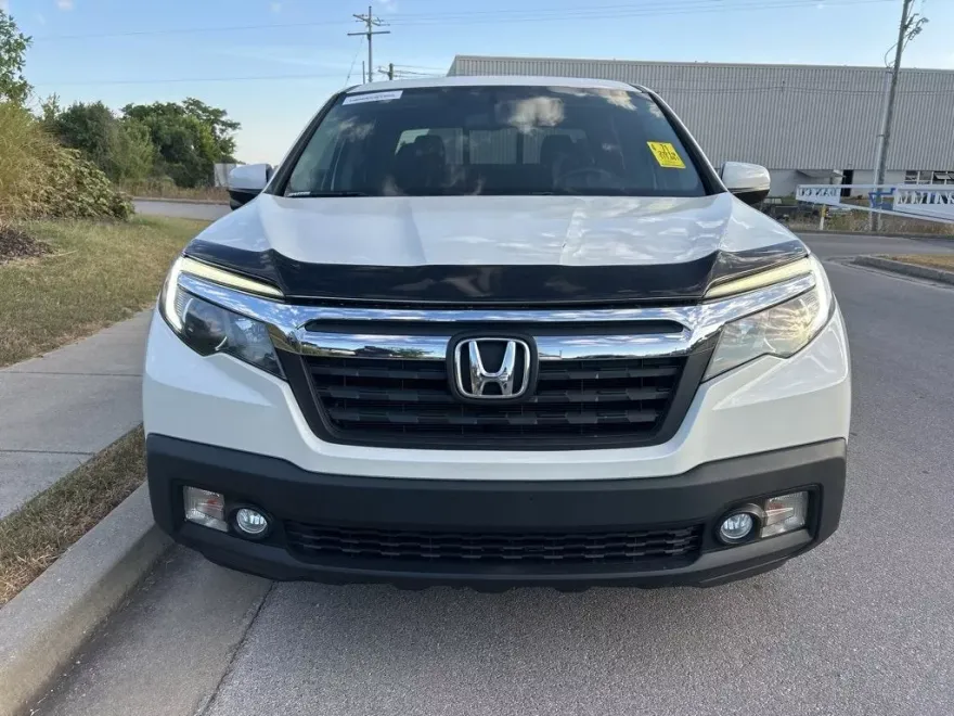 2019 Honda Ridgeline RTL-T photo 1