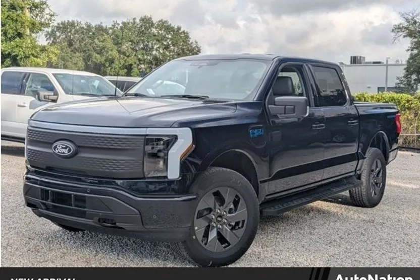 2025 Ford F-150 Lightning photo 1