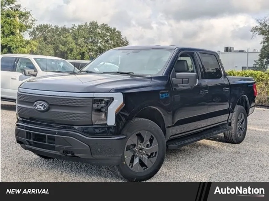 2025 Ford F-150 Lightning photo 1