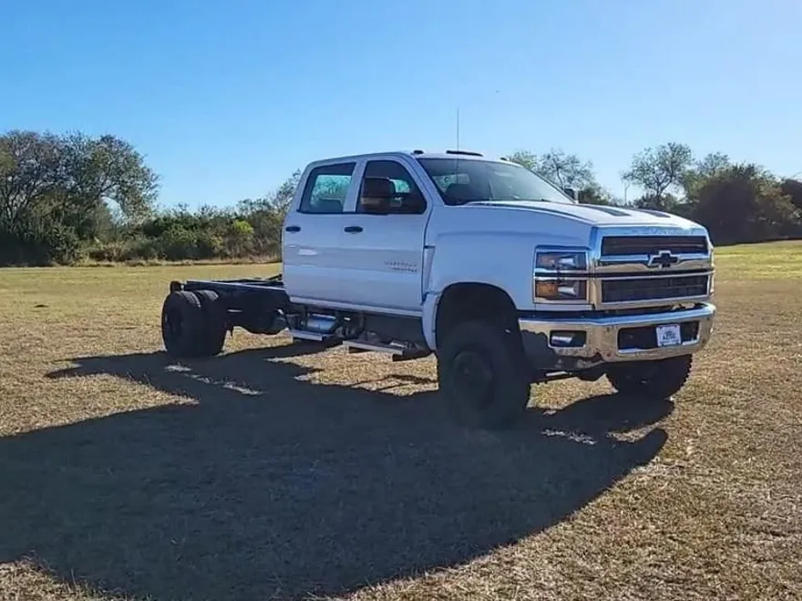 2024 Chevrolet Silverado 4500HD Work Truck photo 1