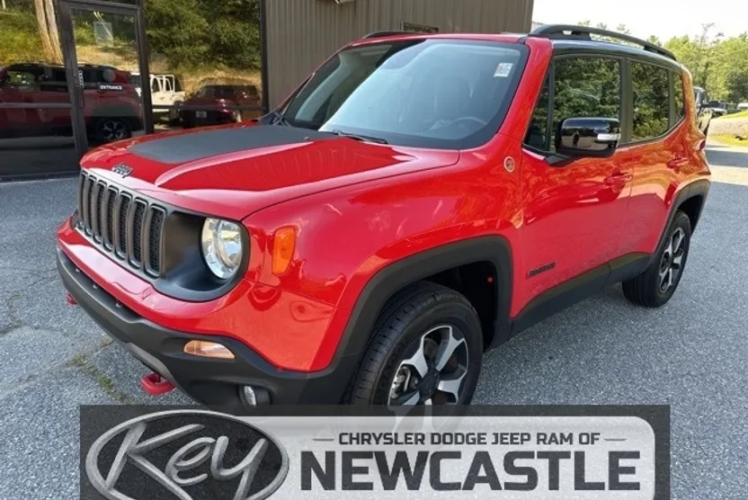 2022 Jeep Renegade Trailhawk photo 1