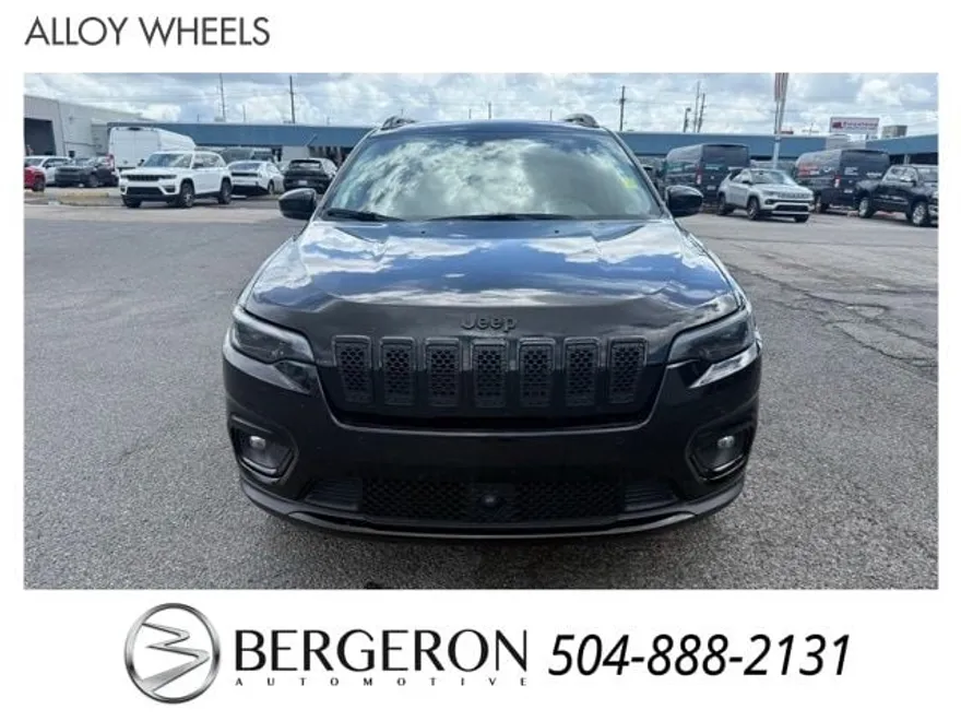 2023 Jeep Cherokee Altitude Lux photo 1