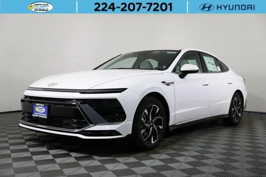 2025 Hyundai Sonata SEL photo 1