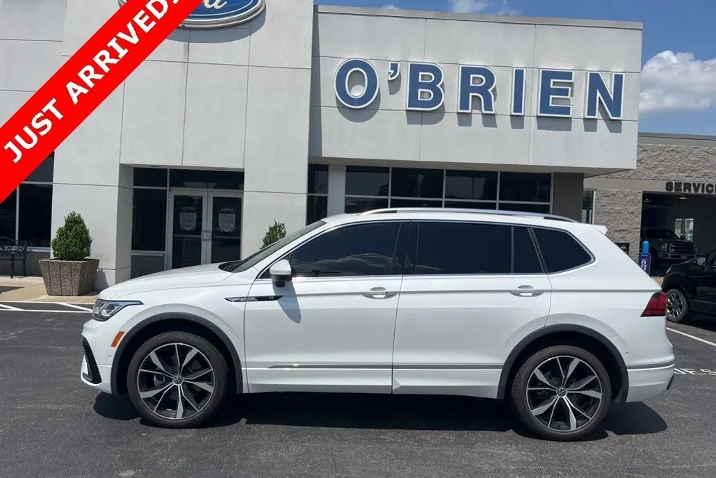 2024 Volkswagen Tiguan SEL R-Line Black photo 1