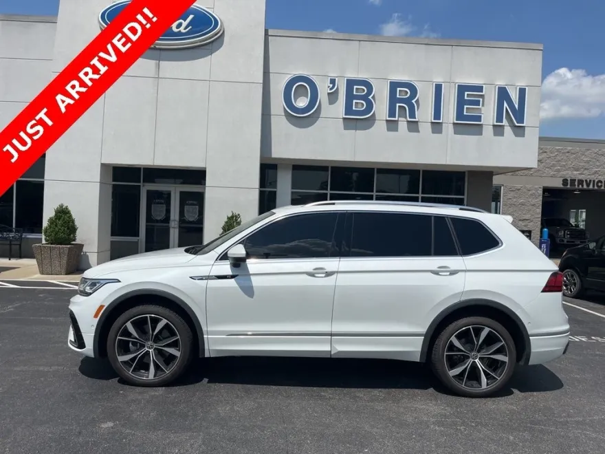 2024 Volkswagen Tiguan SEL R-Line Black photo 1