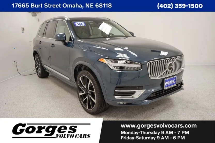 2023 Volvo XC90 AWD Plus photo 1