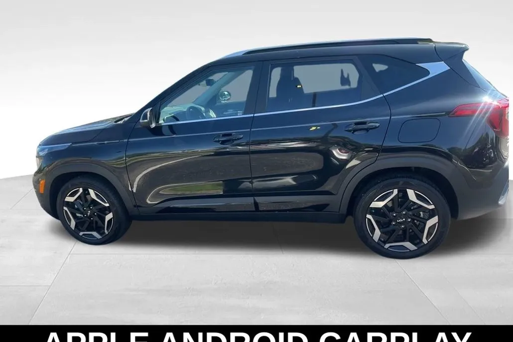 2024 Kia Seltos SX photo 1