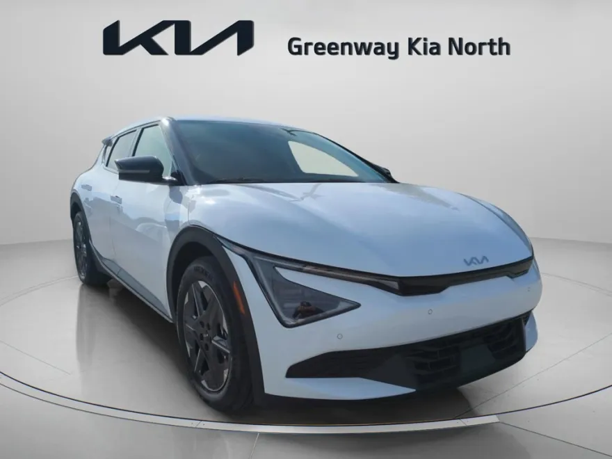 2025 Kia EV6 Light photo 1
