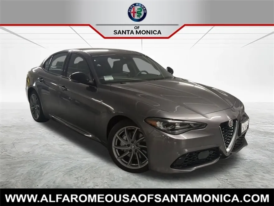 2024 Alfa Romeo Giulia Ti photo 1