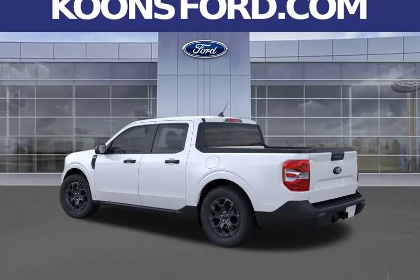 2025 Ford Maverick XLT photo 1
