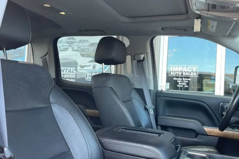 2017 Chevrolet Silverado 1500 LTZ photo 1