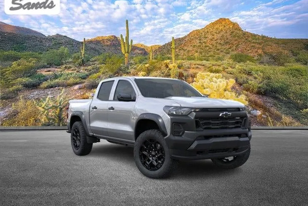 2026 Chevrolet Colorado Trail Boss photo 1