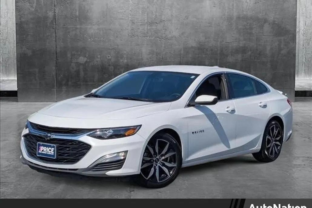 2020 Chevrolet Malibu RS photo 1