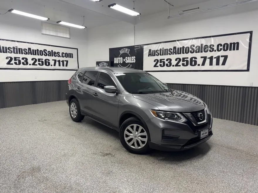 2017 Nissan Rogue S photo 1