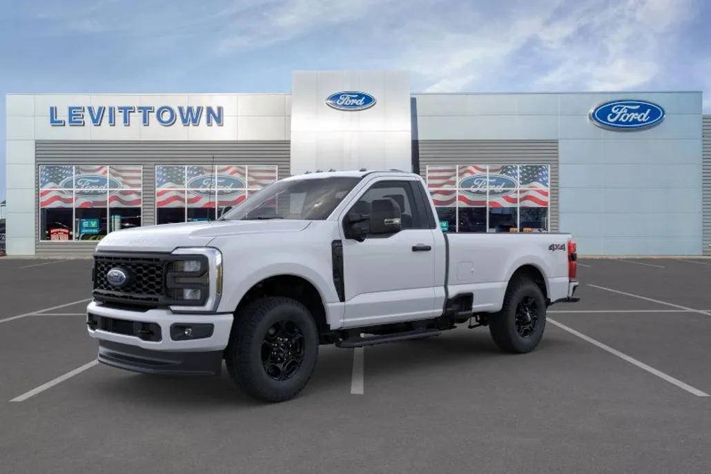 2024 Ford F-350 photo 1
