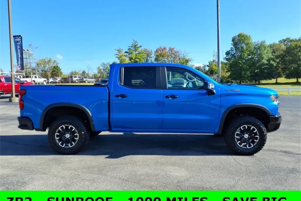 2025 Chevrolet Silverado 1500 ZR2 photo 1