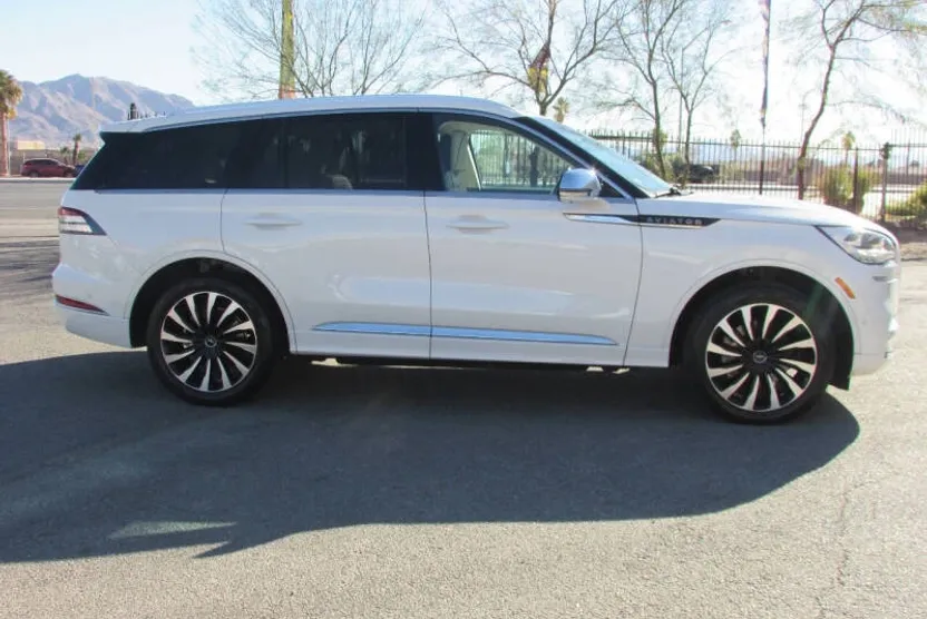 2020 Lincoln Aviator Black Label Grand Touring photo 1