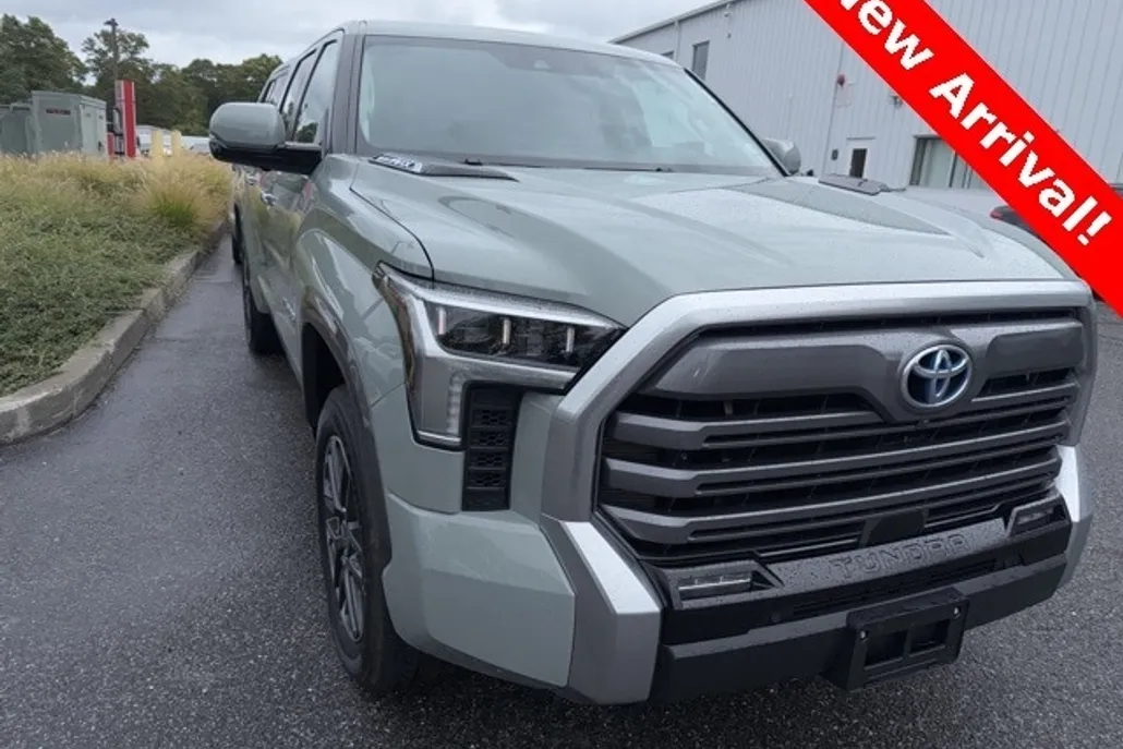 2024 Toyota Tundra Limited photo 1