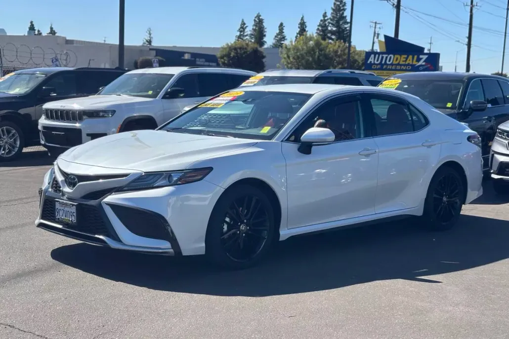 2023 Toyota Camry XSE photo 1
