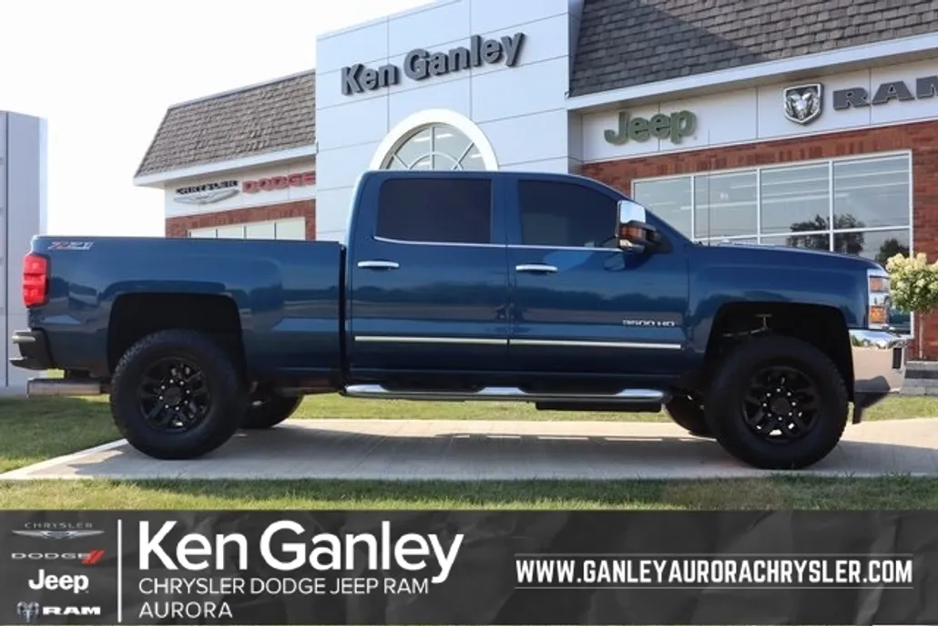2016 Chevrolet Silverado 3500HD LTZ photo 1