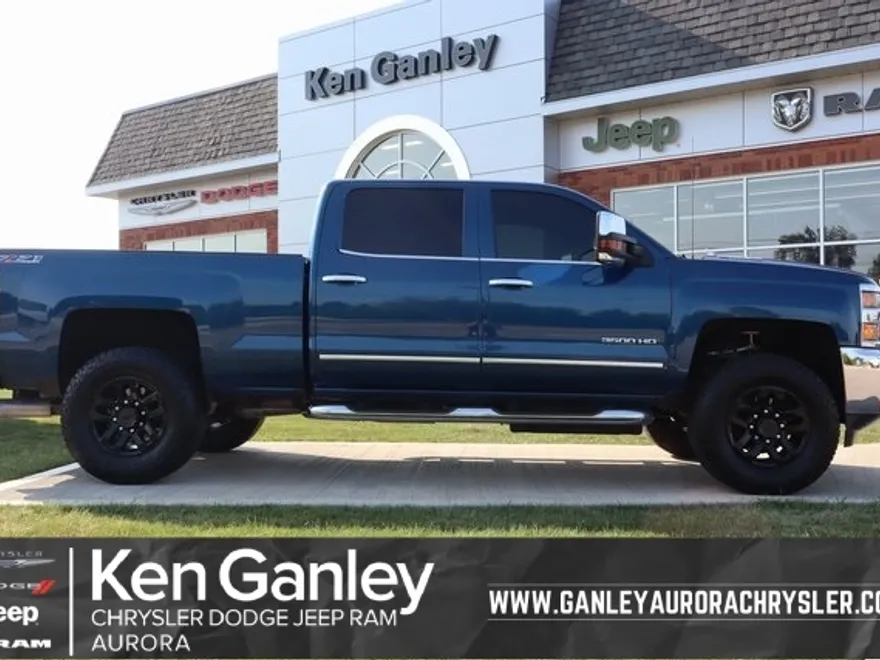 2016 Chevrolet Silverado 3500HD LTZ photo 1