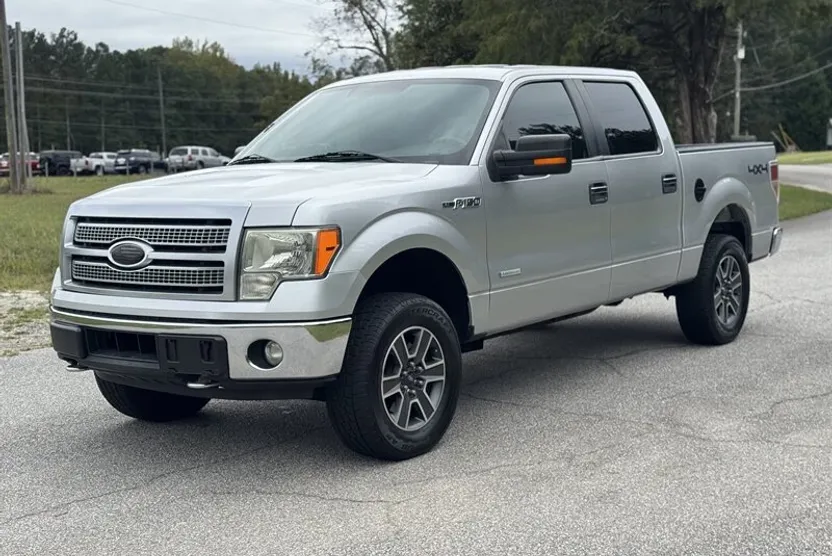 2014 Ford F-150 XLT photo 1