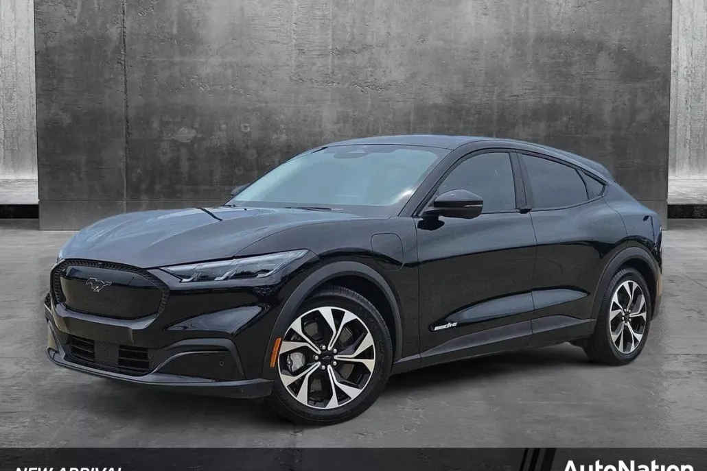2025 Ford Mustang Mach-E Select photo 1