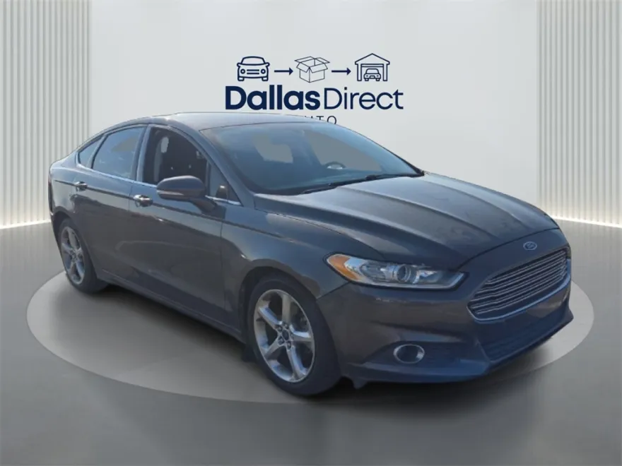 2015 Ford Fusion SE photo 1