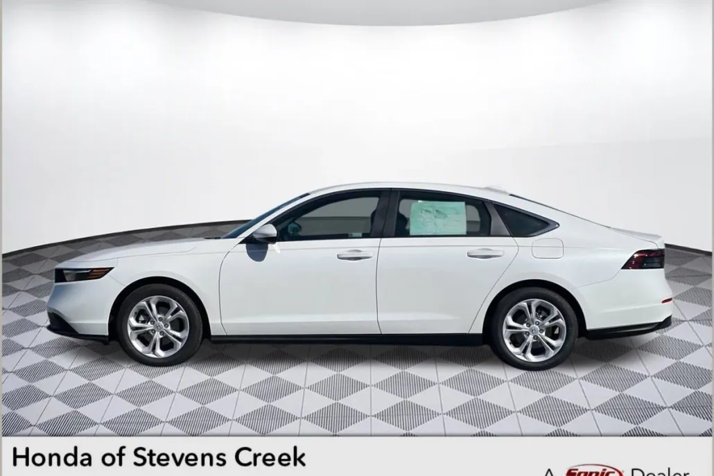 2025 Honda Accord LX photo 1