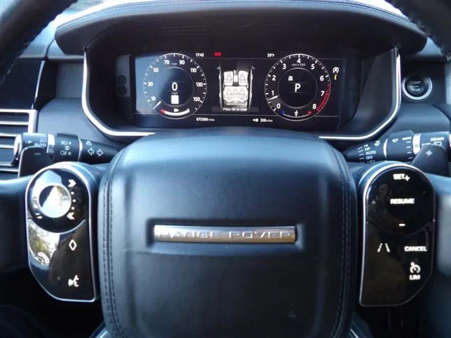 2018 Land Rover Range Rover HSE photo 22